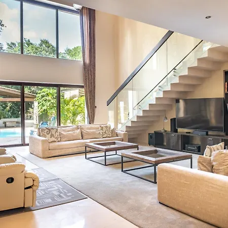 Villa Uxmal Villa